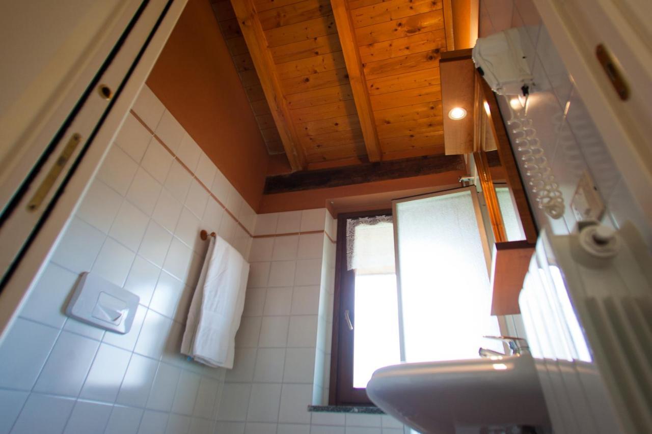 Bogogno Relais Ca Nova Guest House מראה חיצוני תמונה